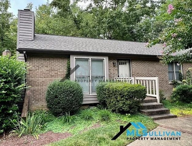Primary Photo - 300 W Woodcroft Pkwy