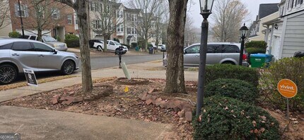 Building Photo - 232 Valley Xing