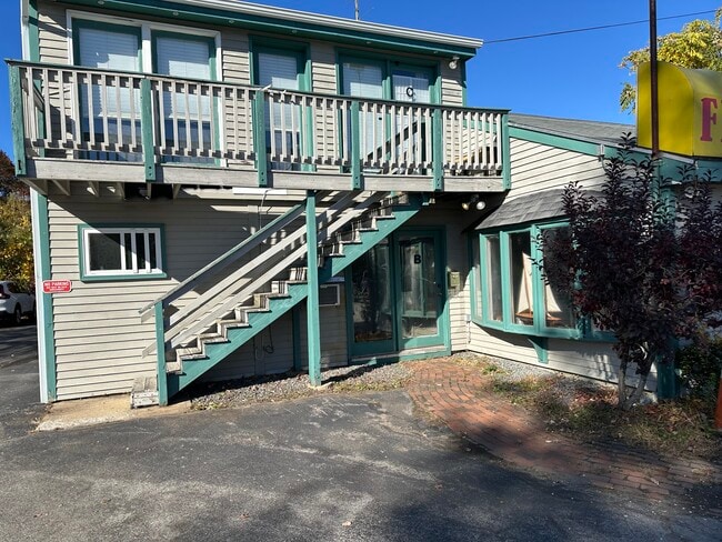 Building Photo - 1181 Boston Rd