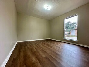Building Photo - 8514 Fawn Terrace Dr
