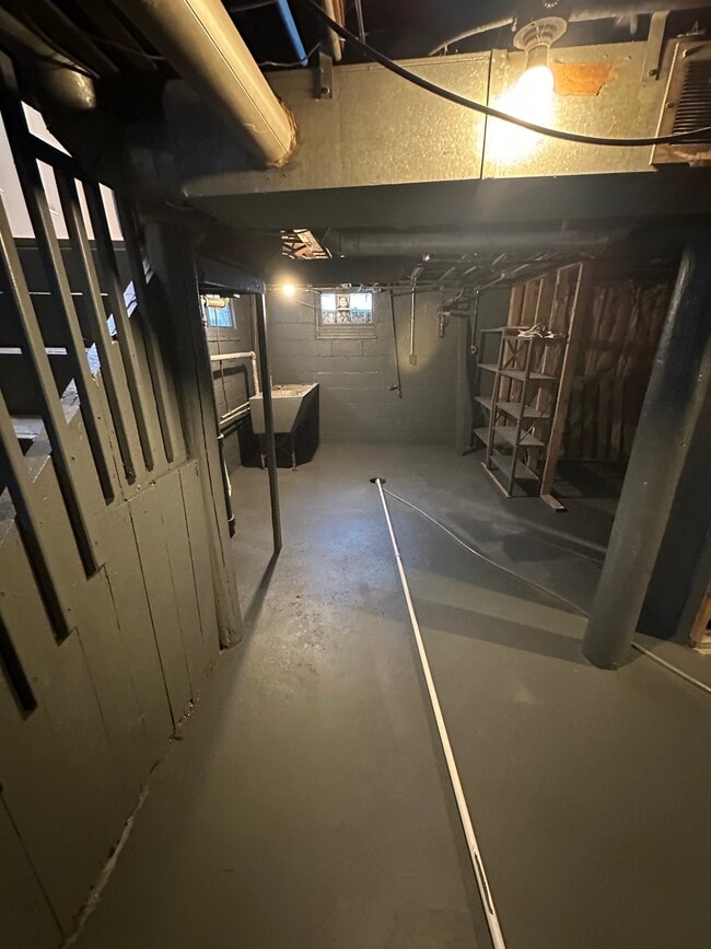 Building Photo - 1914 Auburn St