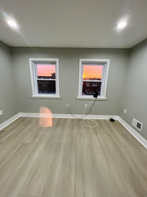 Foto del edificio - 260 S Highland Ave