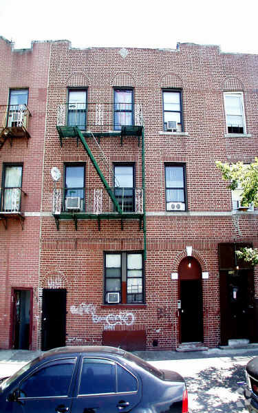 Primary Photo - 1136 Metcalf Ave