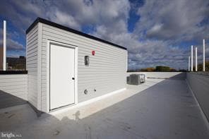 Building Photo - 1224 W Silver St