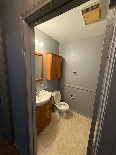 Building Photo - 14732 Burbank Blvd