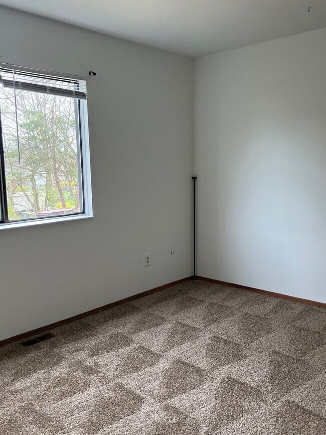 Foto del edificio - 2133 Fair Street Ann Arbor Three Bedroom 1...