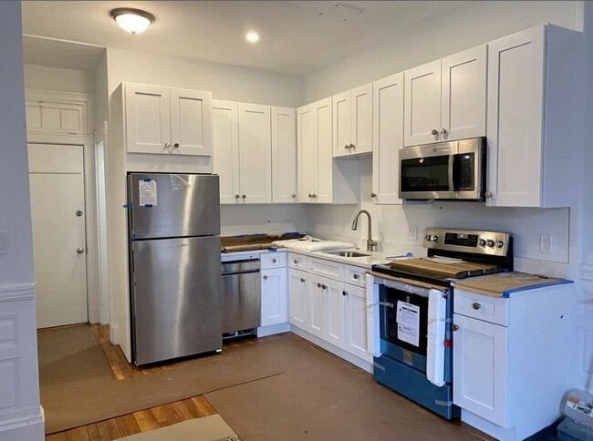 Building Photo - 499 Beacon St