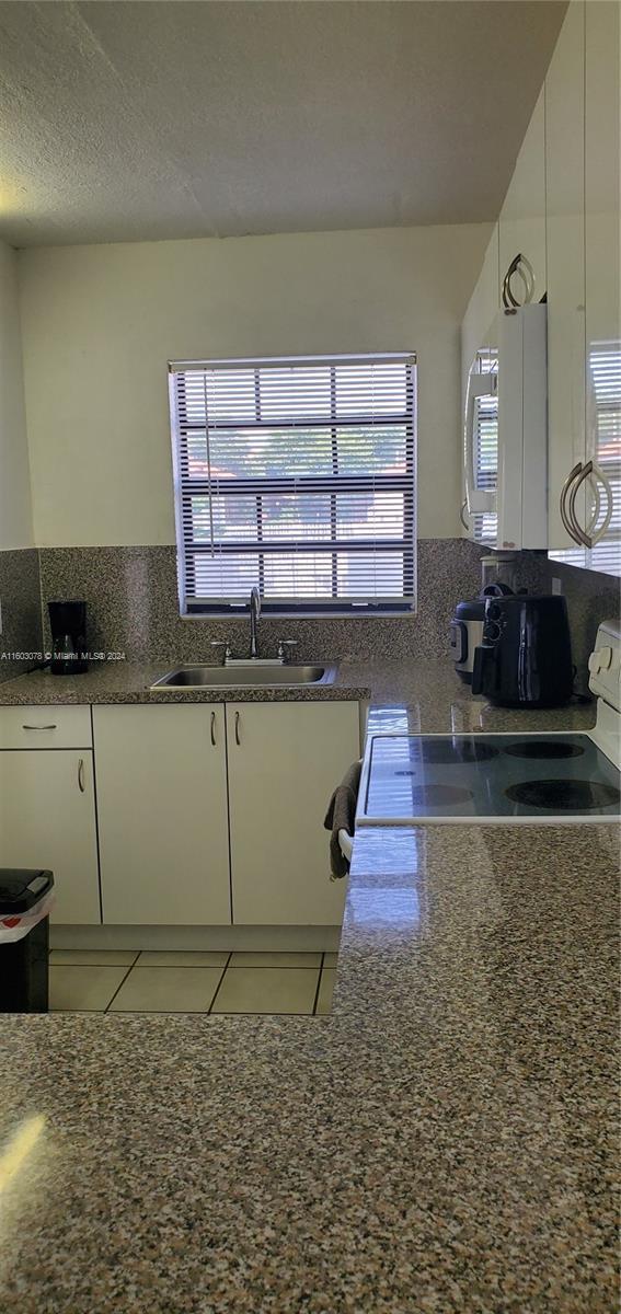 Foto del edificio - 6221 SW 138th Ct