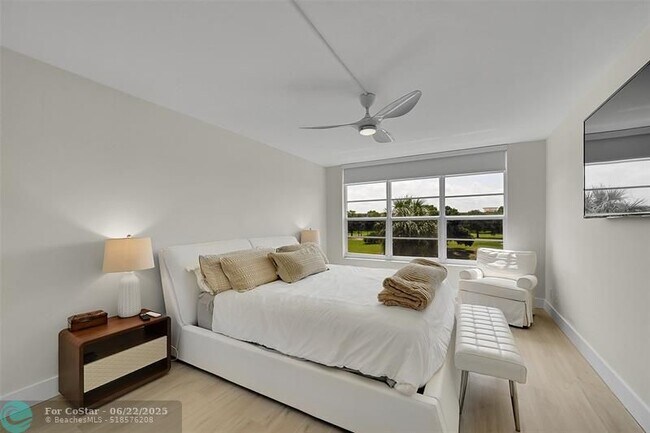 Foto del edificio - 555 Oaks Ln