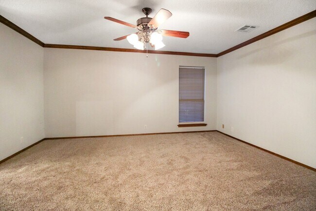 Foto del edificio - Beautiful Home in Edmond Community