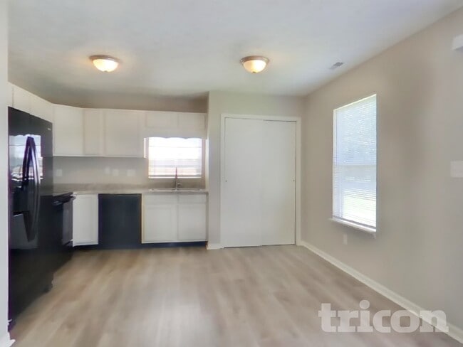 Building Photo - 2617 Calabash Dr