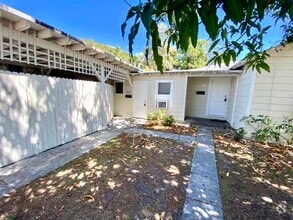 Building Photo - 436 48th St
