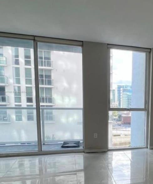 Foto del edificio - 253 NE 2nd St