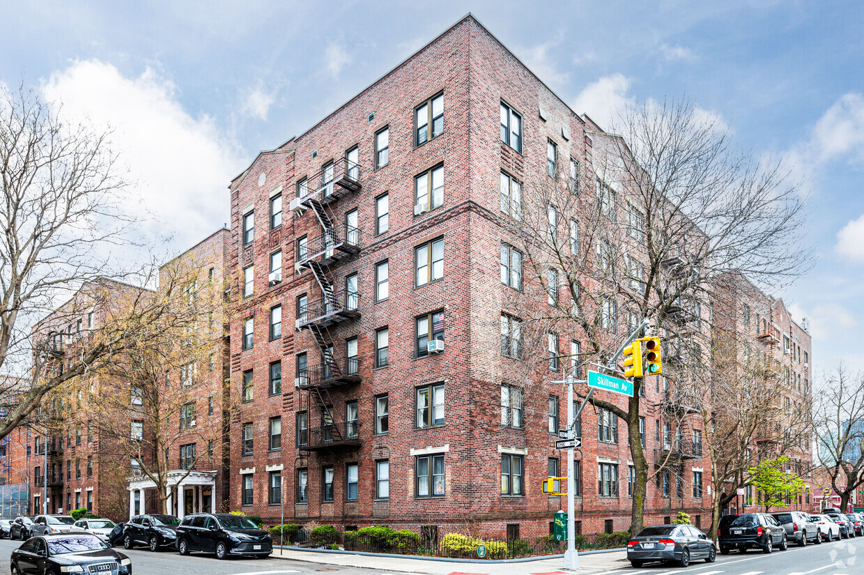 Building Photo - 4112 41st St