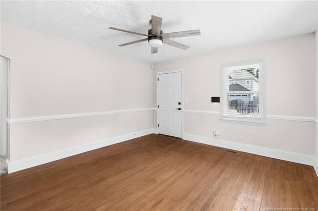 Building Photo - 2219 Westdale Dr