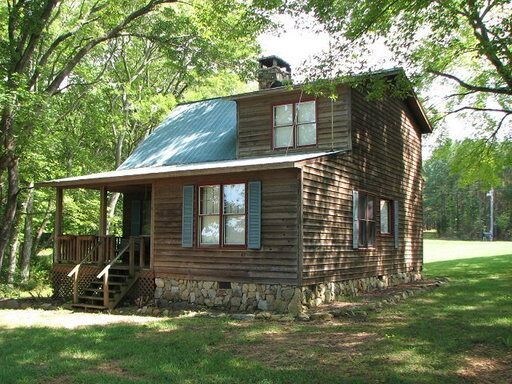 Foto principal - 2 bedroom lakeview cottage