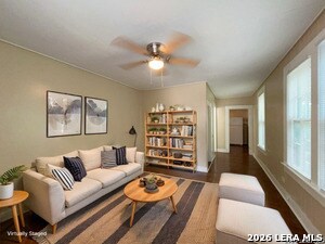 Foto del edificio - 413 E Courtland Pl