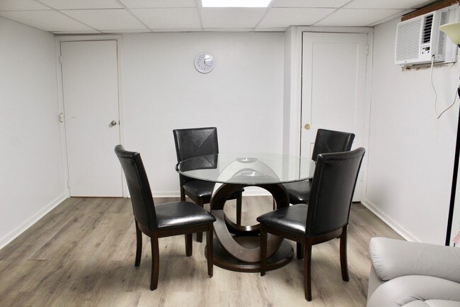 Foto del edificio - 1541 Park Blvd