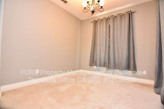 Building Photo - 44850 Checkerbloom Dr