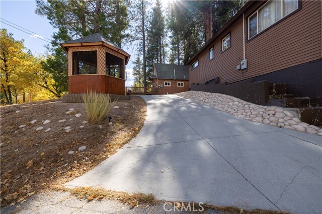 Building Photo - 2242 Deep Creek Dr