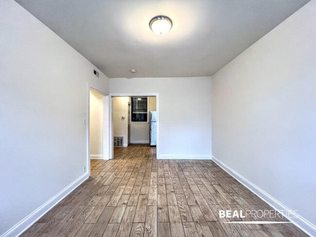 Photo - 1 bedroom in CHICAGO IL 60613 Apartment