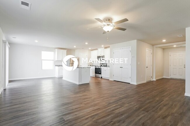 Building Photo - 561 Flannel Way