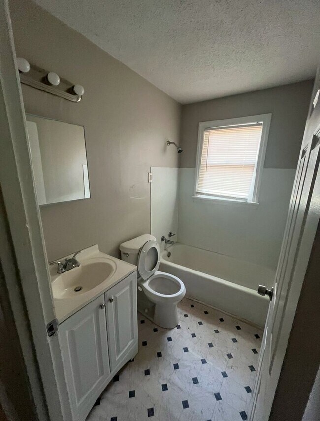 Foto del edificio - 1591 Locust St