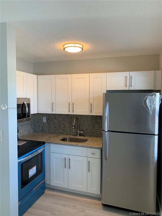 Foto del edificio - 821 N Victoria Park Rd