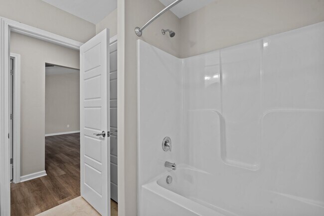 Foto del edificio - 118 Station Yard Rd