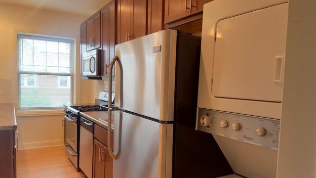 Foto del edificio - 2 bedroom in Chicago IL 60625