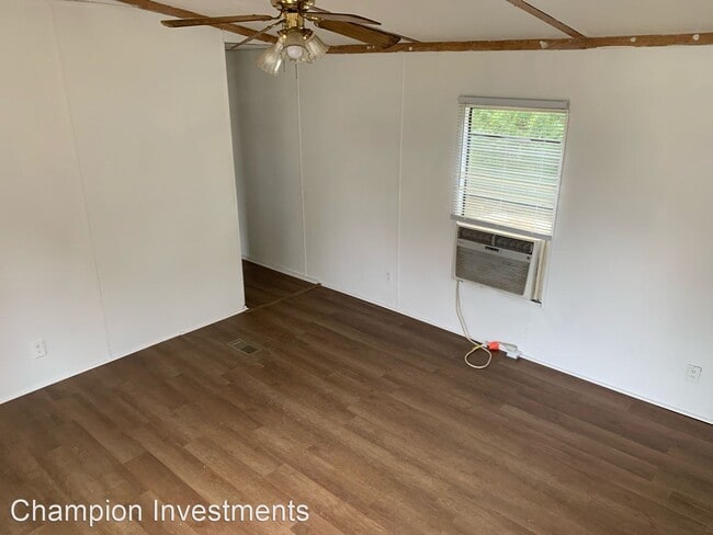 Building Photo - 3 br, 2 bath House - 215 Ridgeway Drive