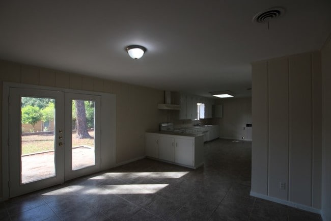 Foto del edificio - 3325 Paluxy Dr