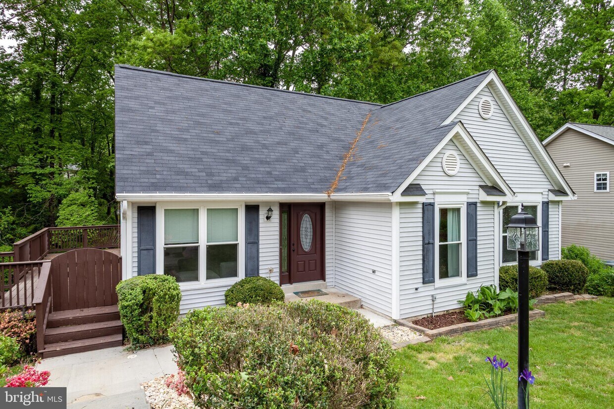 5 Yucca Dr, Fredericksburg, VA 22405 House Rental in Fredericksburg