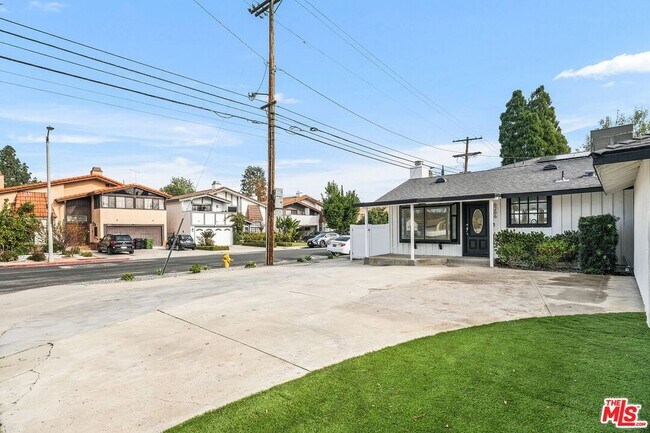 Building Photo - 6266 Etiwanda Ave