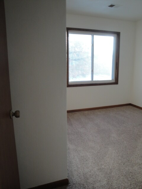 Building Photo - 3445 Kingswood Pl