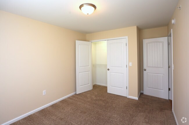 Bedroom 2 - Jefferson Forest Manor