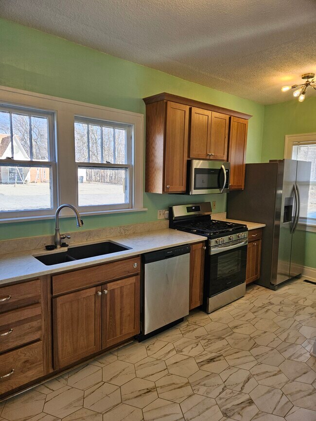 Foto del edificio - 2234 S Main St