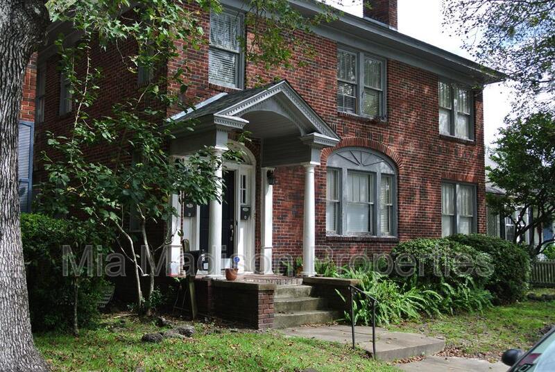 Primary Photo - 724 E 49th St