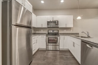 Building Photo - 262 N 540 E
