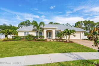 Building Photo - 2051 Thornwood Dr SE