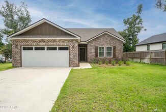 Building Photo - 4447 Huckleberry Ln