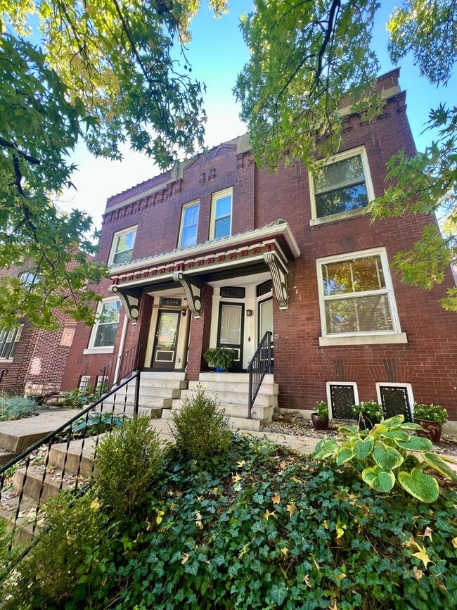 Building Photo - 4248 Botanical Ave