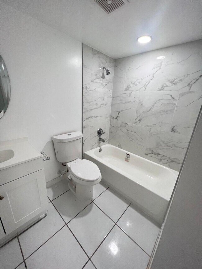 Building Photo - 4835 Sable Pine Cir