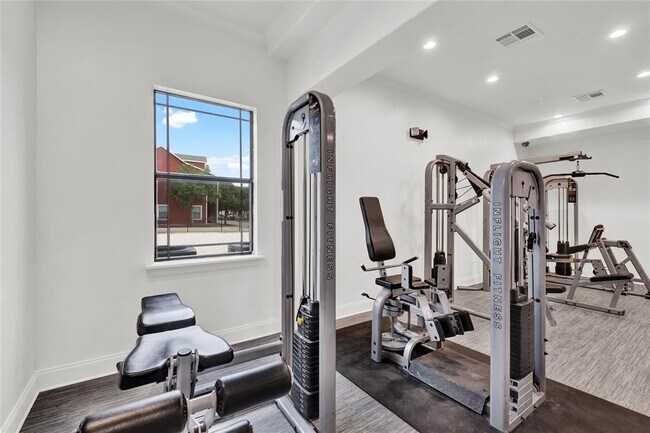 Foto del edificio - 6631 Pinon Canyon