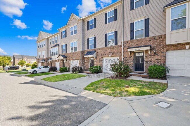 Building Photo - 2306 Rachelwood Dr