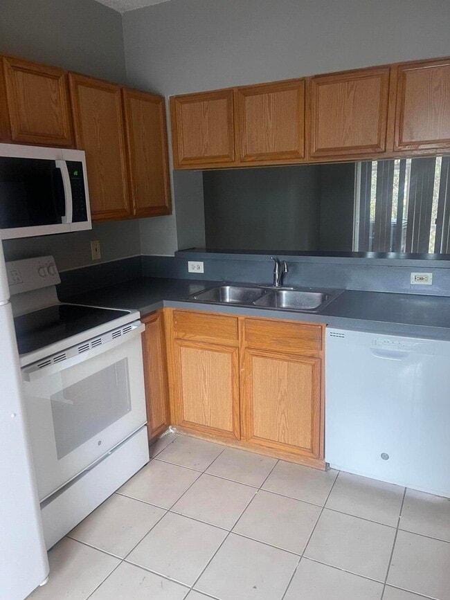 Building Photo - 5113 Palmbrooke Cir
