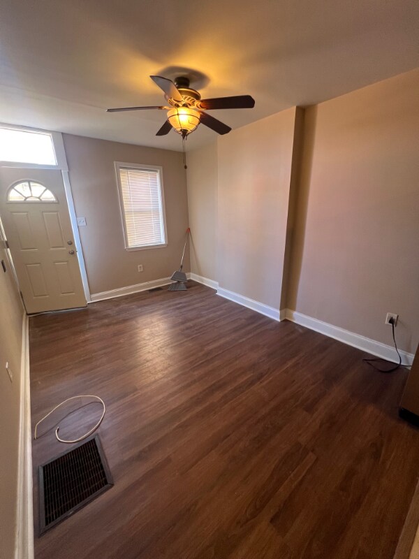 Foto del edificio - 2010 E Boston St