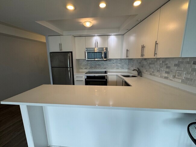 Foto del edificio - 300 N State St