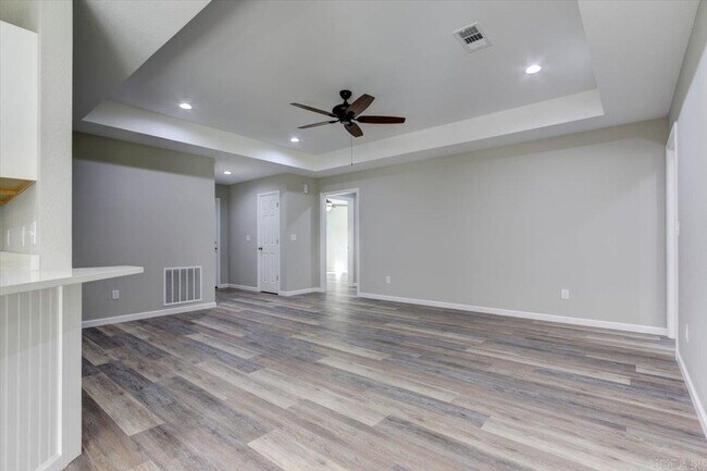 Building Photo - 203 Elysian Hills Dr