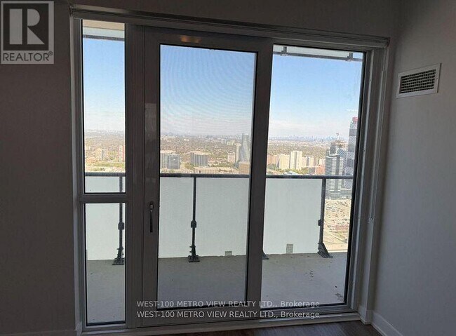 Building Photo - 430-4430 Square One Dr